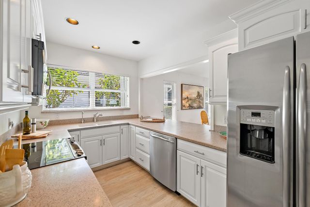 7998 SE Hempstead Circle, Hobe Sound, FL 33455