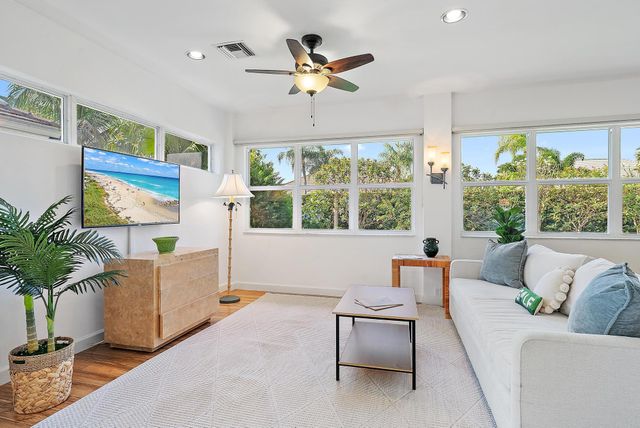 7998 SE Hempstead Circle, Hobe Sound, FL 33455