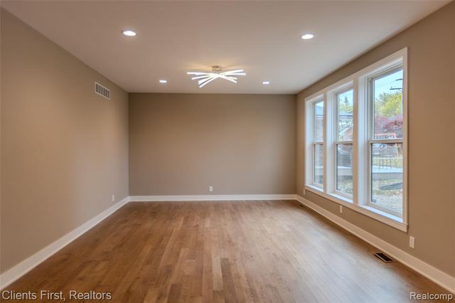 924 Carrington Drive, Northville, MI 48167