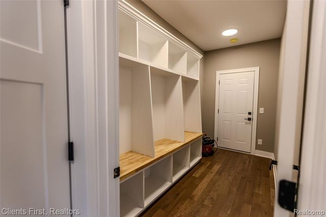 924 Carrington Drive, Northville, MI 48167