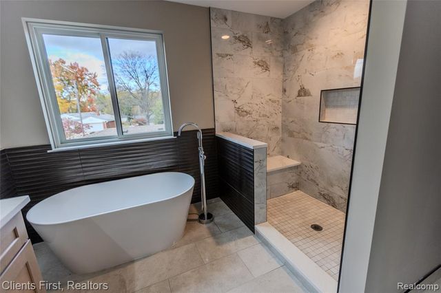 924 Carrington Drive, Northville, MI 48167