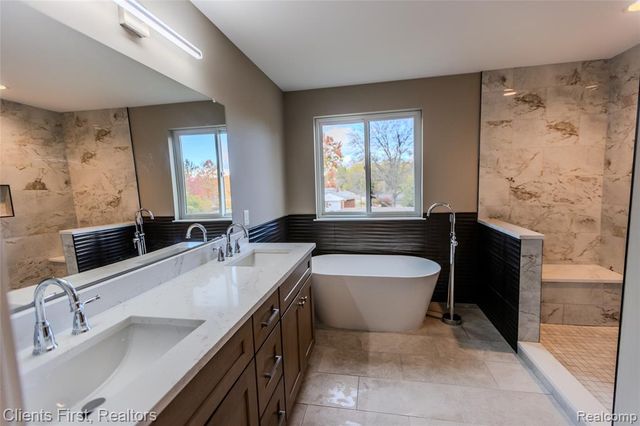 924 Carrington Drive, Northville, MI 48167