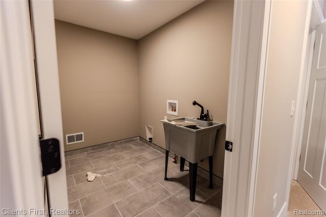 924 Carrington Drive, Northville, MI 48167