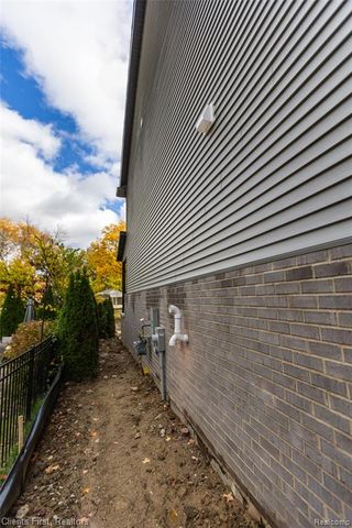 924 Carrington Drive, Northville, MI 48167