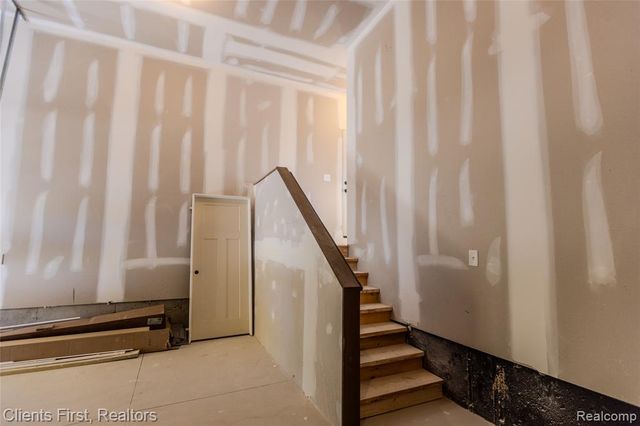 924 Carrington Drive, Northville, MI 48167