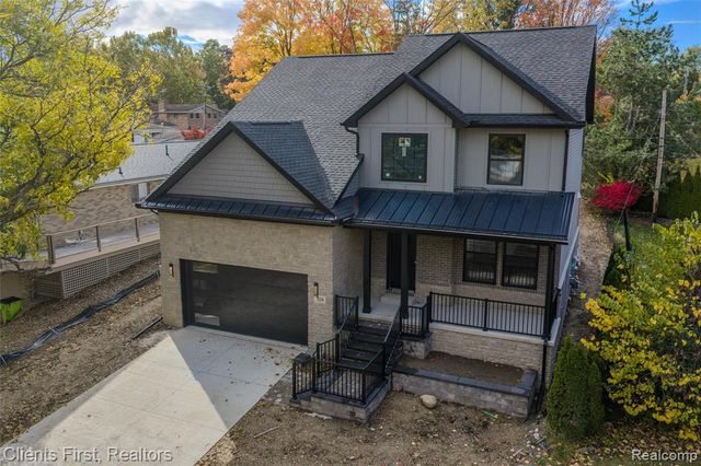 924 Carrington Drive, Northville, MI 48167