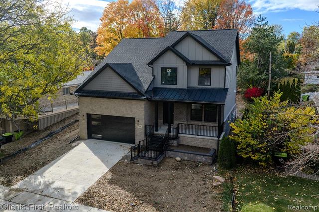 924 Carrington Drive, Northville, MI 48167