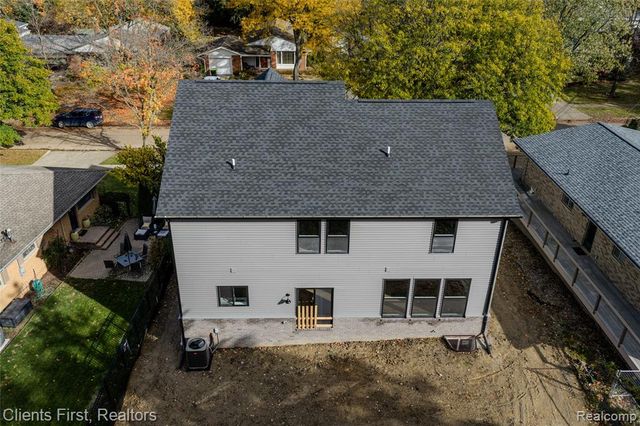 924 Carrington Drive, Northville, MI 48167