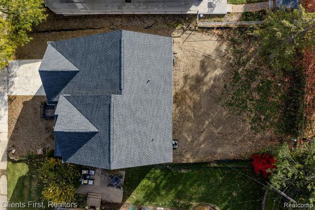 924 Carrington Drive, Northville, MI 48167