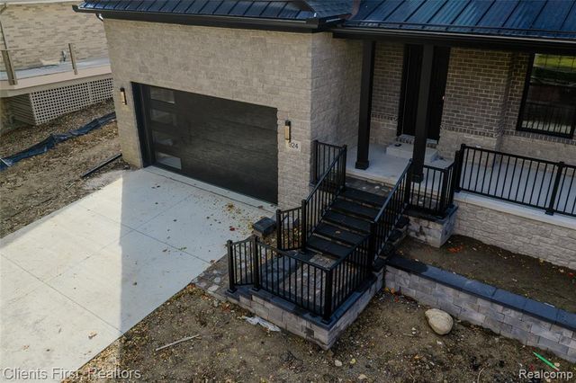 924 Carrington Drive, Northville, MI 48167