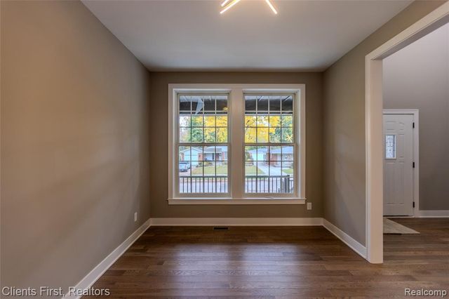 924 Carrington Drive, Northville, MI 48167