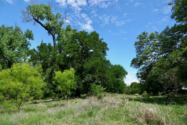 588 S County Rd 430, Goldthwaite, TX 76844