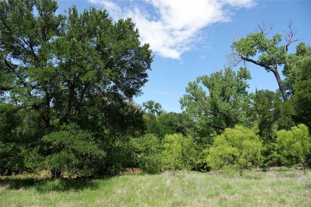 588 S County Rd 430, Goldthwaite, TX 76844