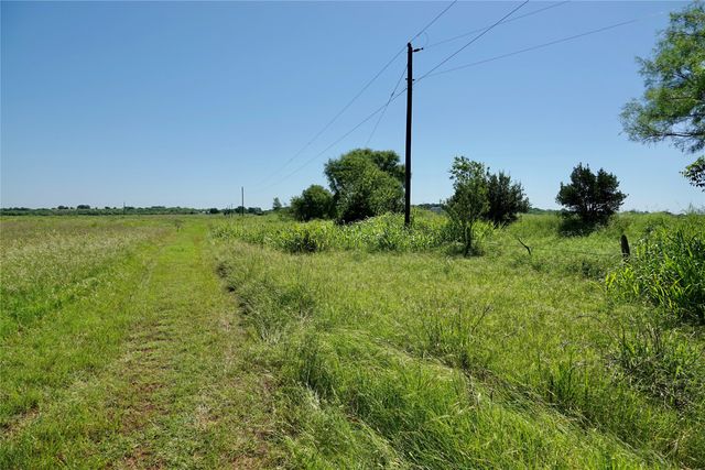 588 S County Rd 430, Goldthwaite, TX 76844