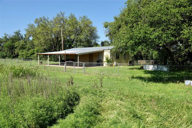 588 S County Rd 430, Goldthwaite, TX 76844