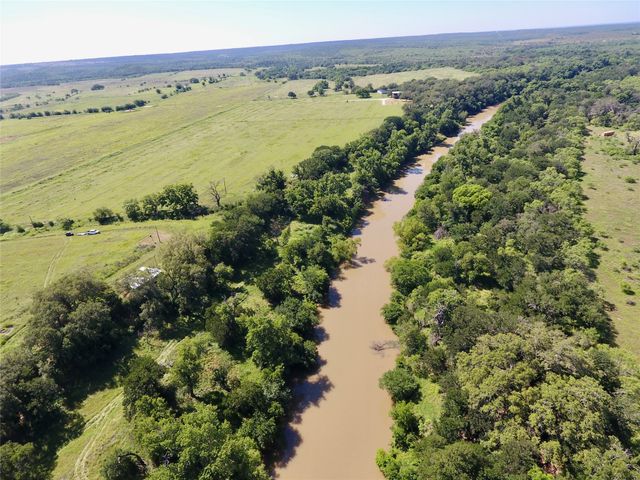 588 S County Rd 430, Goldthwaite, TX 76844