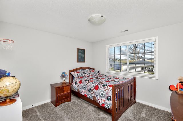 436 W High Road, Norwalk, IA 50211