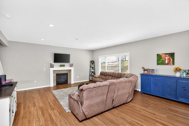 436 W High Road, Norwalk, IA 50211