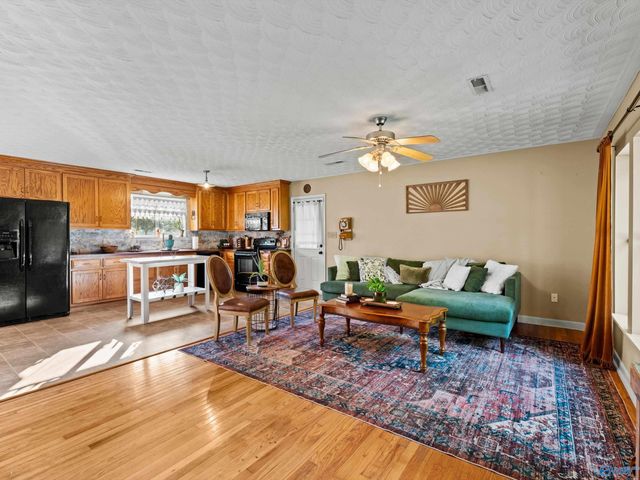 39 Old Somerville Road SE, Decatur, AL 35603