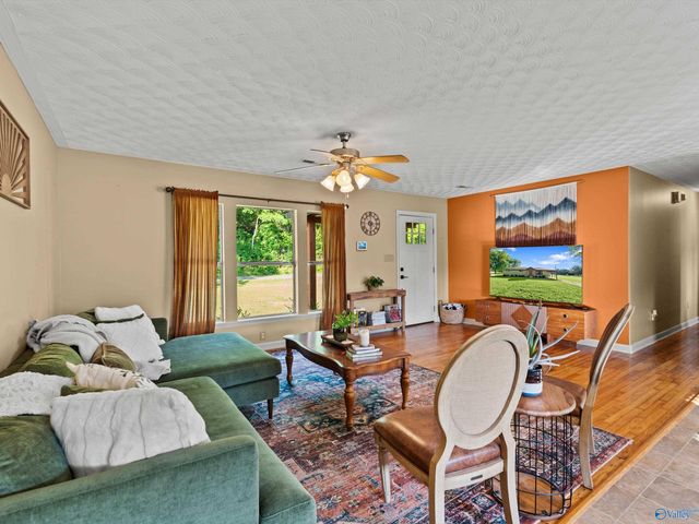 39 Old Somerville Road SE, Decatur, AL 35603