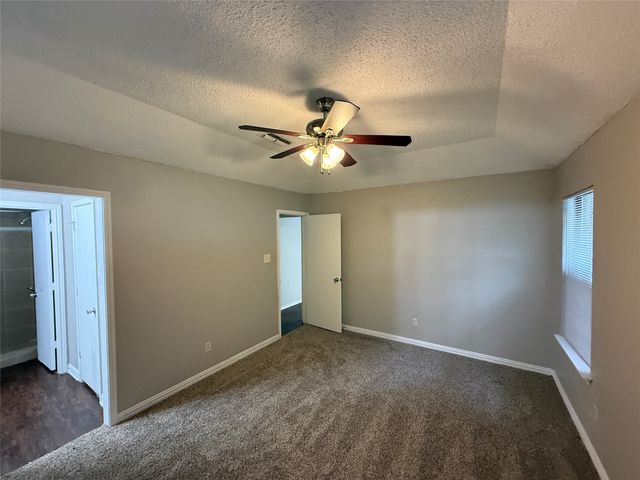 221 Arnold Street, Crowley, TX 76036