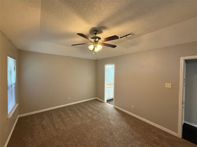 221 Arnold Street, Crowley, TX 76036