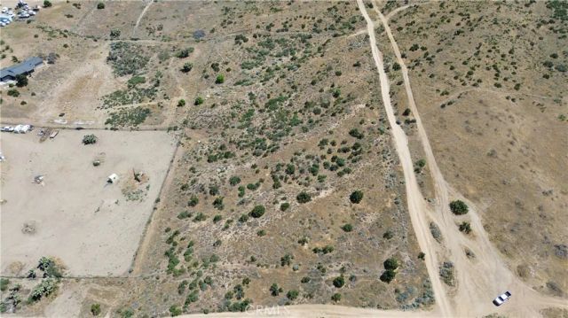 8001 Johnson, Phelan, CA 92371