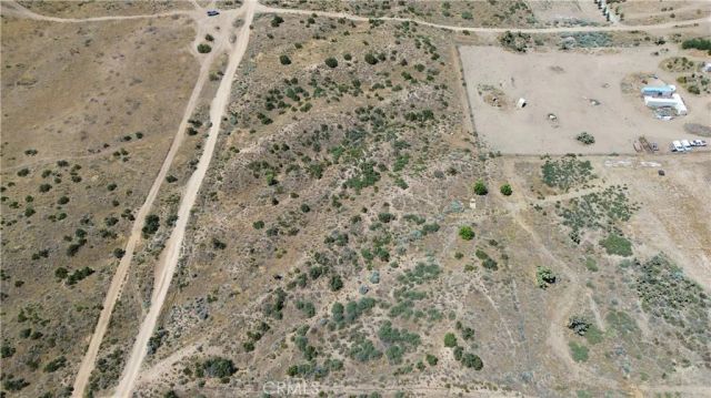 8001 Johnson, Phelan, CA 92371