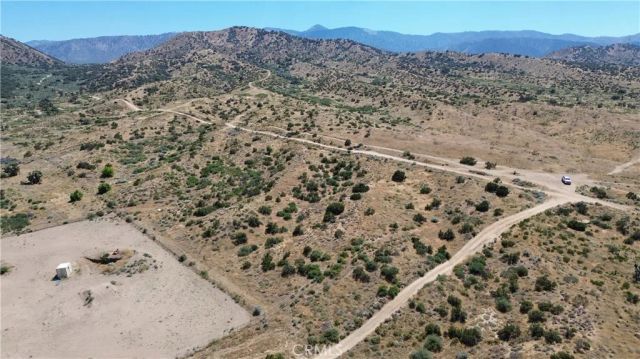 8001 Johnson, Phelan, CA 92371