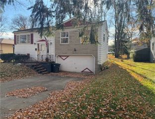 2821 Tod Avenue NW, Warren, OH 44484