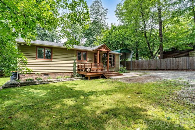 7697 Katherine Drive, Denver, NC 28037