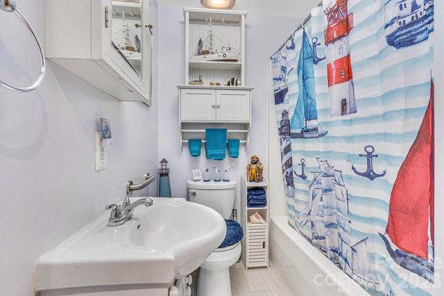 7697 Katherine Drive, Denver, NC 28037