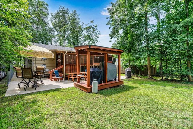 7697 Katherine Drive, Denver, NC 28037