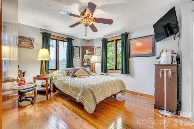 7697 Katherine Drive, Denver, NC 28037
