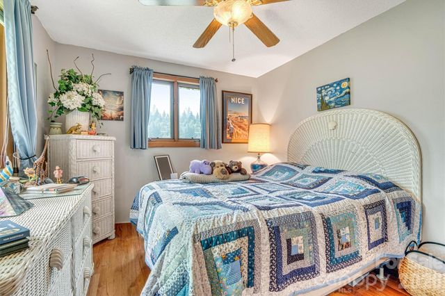 7697 Katherine Drive, Denver, NC 28037