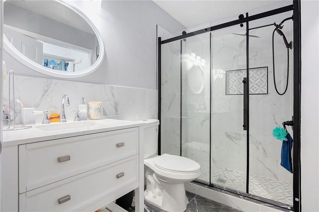 5420 NE Rainbow Court, Lee's Summit, MO 64064