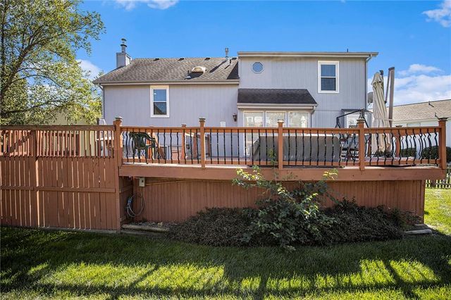 5420 NE Rainbow Court, Lee's Summit, MO 64064