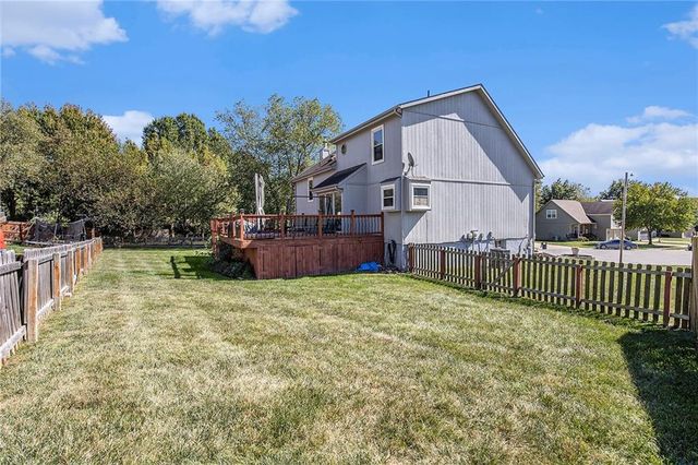 5420 NE Rainbow Court, Lee's Summit, MO 64064