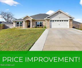 6216 Saphire Lane, Biloxi, MS 39532