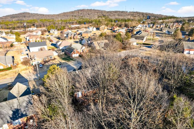 2912 Greentree Dr, Smyrna, TN 37167