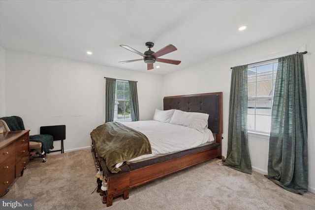 555 GRAND AVE, Havertown, PA 19083