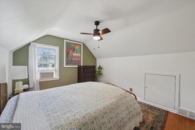 555 GRAND AVE, Havertown, PA 19083