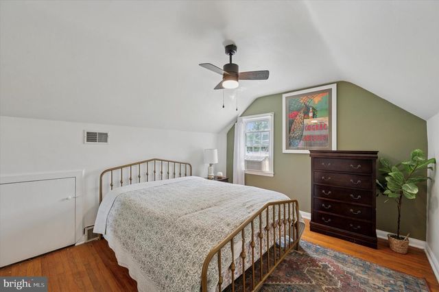 555 GRAND AVE, Havertown, PA 19083