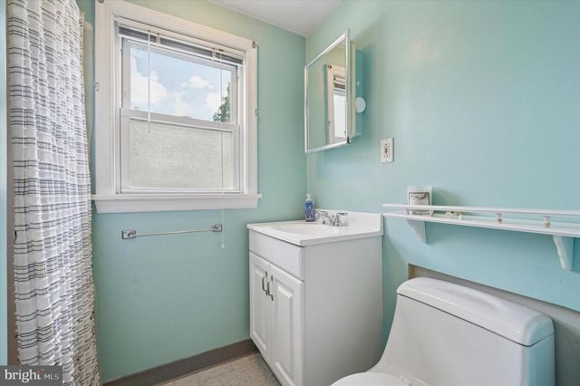 555 GRAND AVE, Havertown, PA 19083