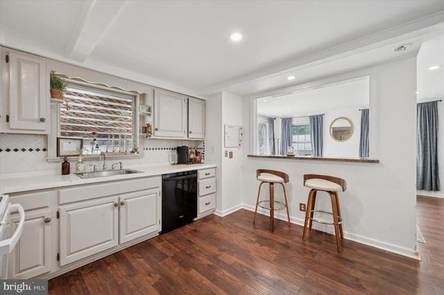 555 GRAND AVE, Havertown, PA 19083