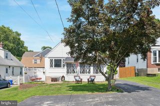 555 GRAND AVE, Havertown, PA 19083
