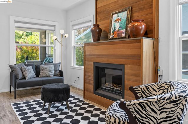 2214 Curtis St, Berkeley, CA 94702