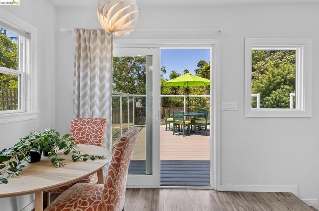 2214 Curtis St, Berkeley, CA 94702