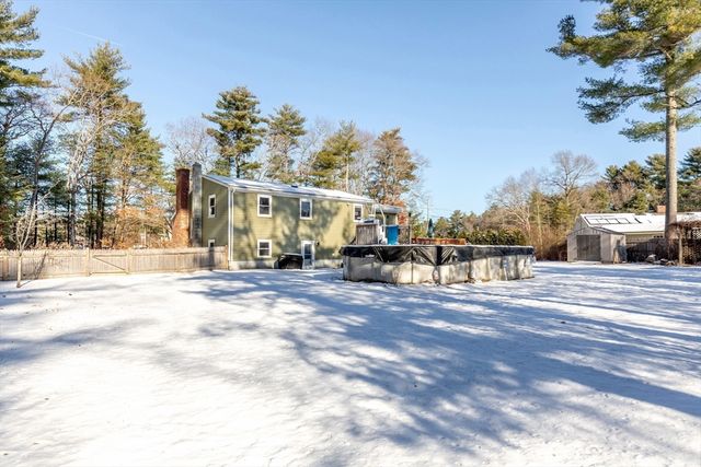 20 Montclair Ave, Pembroke, MA 02359