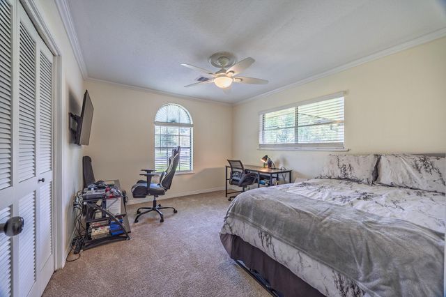 502 Red Bud Ln, Baytown, TX 77520